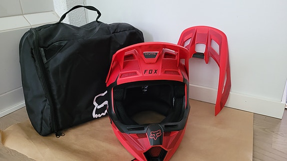 Fox Racing -kypärä (kantolaukku)