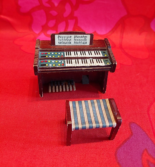 Lundby nukkekodin urut