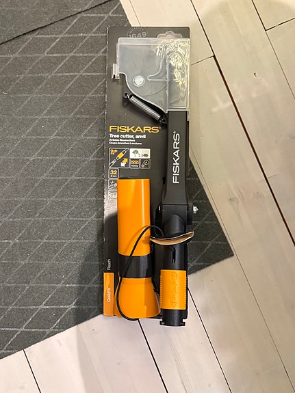 Fiskars QuikFit monitoimileikkuri