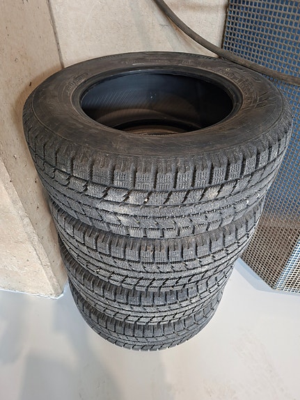 Toyo kitkarenkaat 215/65R15