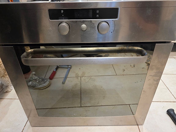 Toimiva Whirlpool kiertoilmauuni