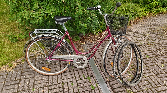 Monark naisten vakiopyörä 3-vaihteinen