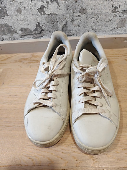 Adidas luonnonvalkoiset kengät koko 38 2/3