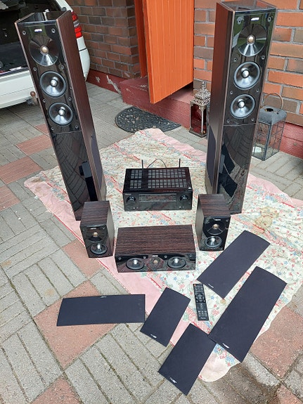 Pioneer vahvistin + Jamo kotiteatterikaiutinpaketti