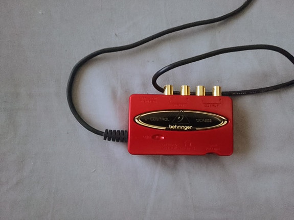 Behringer U-Control UCA222 USB-äänikortti