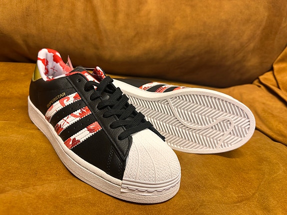 UUDET Adidas Superstar Lunar New Year (2020) – Alkuperäinen laatikko, Deadstock