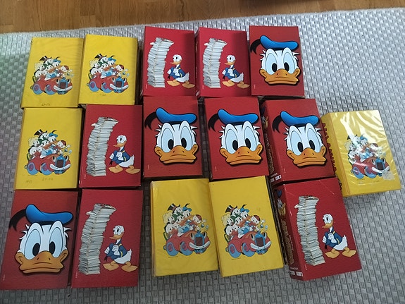 Aku Ankka  kansiot 1980- 2000 vuosilta