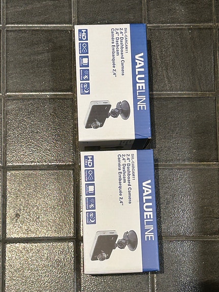 Valueline HD autokamera 2,4" näyttö