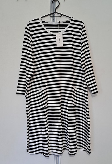 Marimekko tasaraita mekko L /XL uusi
