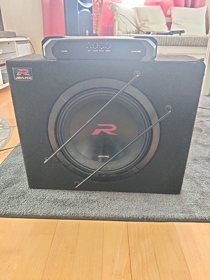 Basso paketti Alpine SWR-12 + Box 2x4 ohm keloilla ja Alpine R-A75M vahvistin