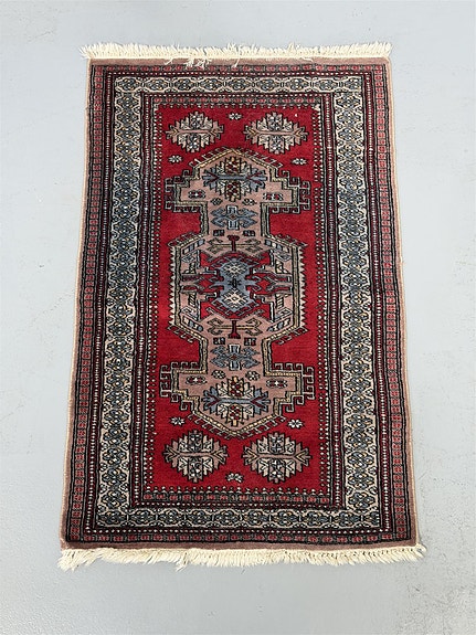 Itämainen käsin solmittu matto 78x125