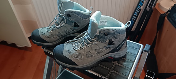 Salomon Contagrip vedenpitävät kengät koko 39 1/3