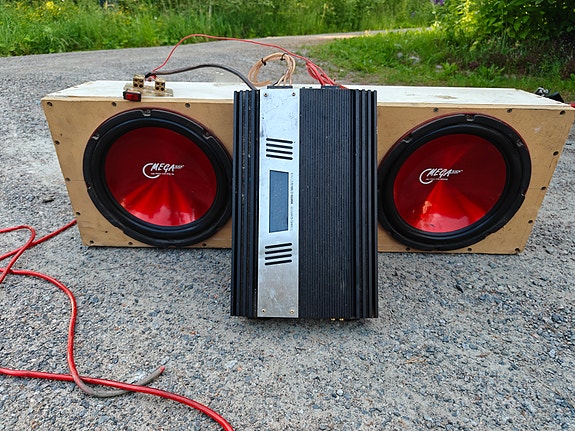 Subbarit, stereo, vahvistin,autostereo, Basso