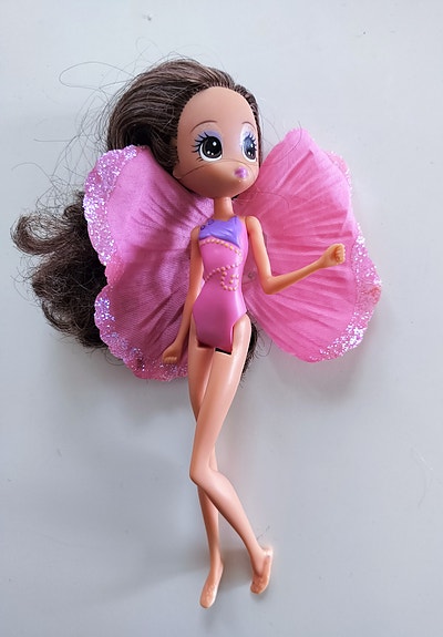 Mattel Peukalo Liisa Janessa keijunukke