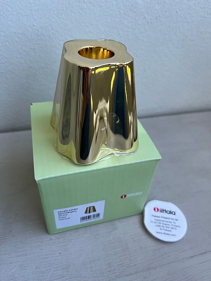 Uusi Iittala Aalto kynttilänjalka 65 mm messinki