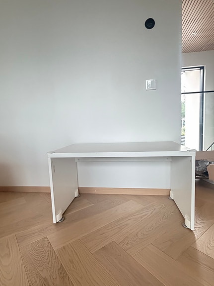 IKEA lasten valkoinen pöytä/tuoli