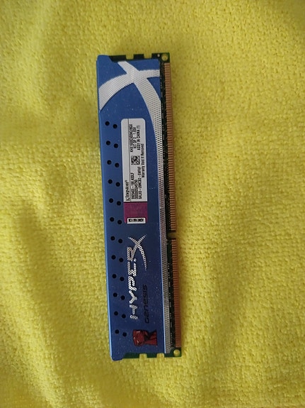 Kingston HyperX DDR3 RAM-muisti 4GB 1600MHz