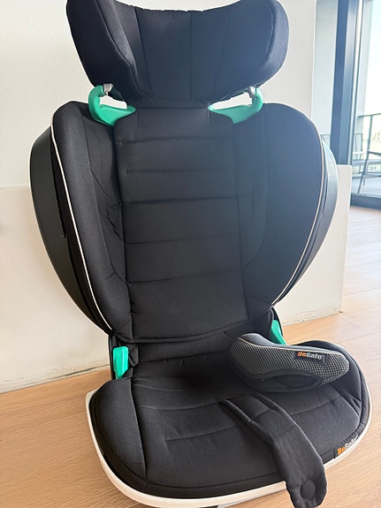BeSafe Izi Flex Fix i-Size -turvavyöistuin, 100 - 150 cm