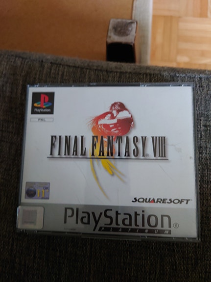 PlayStation 1 Final Fantasy VIII peli
