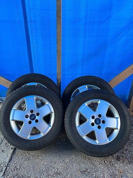 Ford alut 15-t + hyvät Nordman nastat 7mm 4 kpl