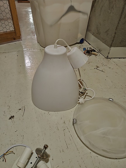 IKEA valkoinen riippuvalaisin
