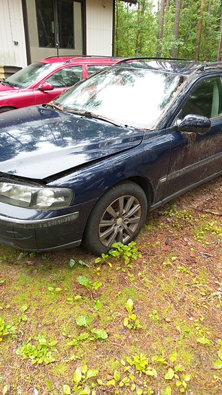 Volvo v70 bensa/diisel varaosia