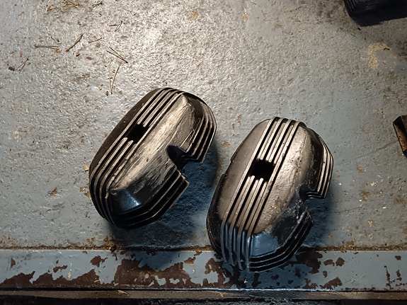 Bmw 2 venttiili kannen kopat