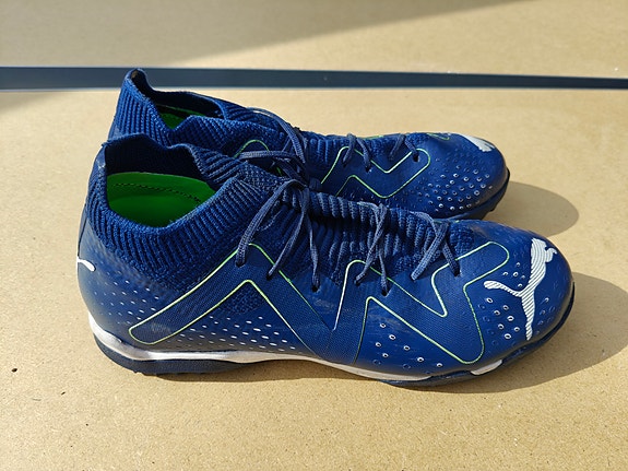 Puma jalkapallokengät