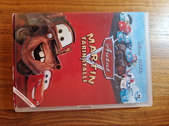 Autot: Martin tarinatalli DVD (Disney·Pixar) – suomeksi