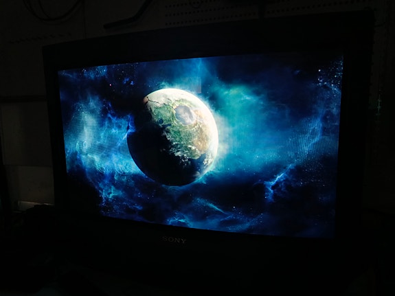 Sony Trinitron 32" Laajakuva CRT (KV-32WF1E) Harvinainen löytö peliluolaan