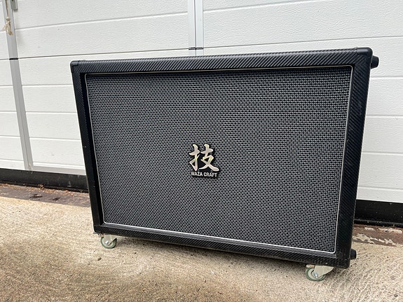 Boss Waza Cab 2x12 kaappi