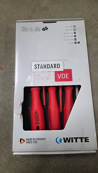 Product image 1 of 2