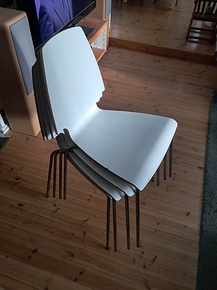 IKEA Vilmar valkoiset pinottavat tuolit