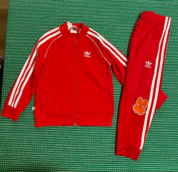 Adidas verkkapuku, koko 110