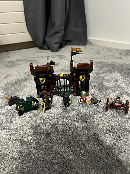 LEGO Kingdoms 7187 - Escape from Dragon's Prison