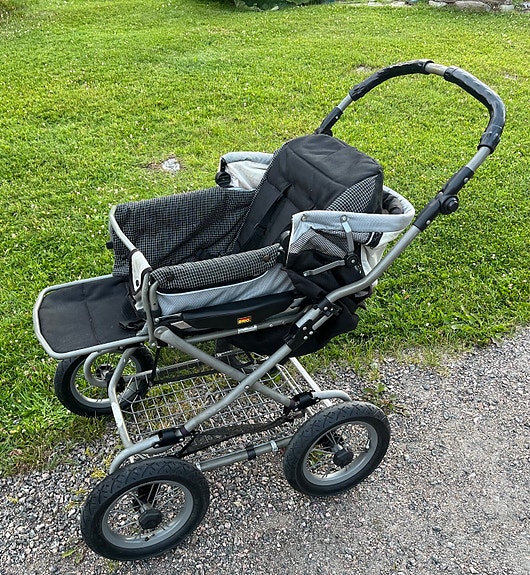 BRIO lastenrattaat kantokopalla