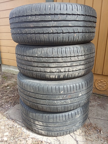 Kesärenkaat alumiinivanteilla 5x120