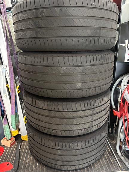 Michelin 245/40R18