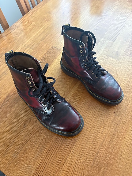 Dr. Martens kengät, maiharit