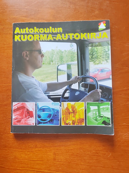 Autokoulun kuorma-autokirja