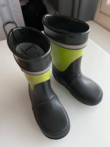 Nokian kumpparit 27-28