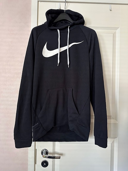 Nike huppari