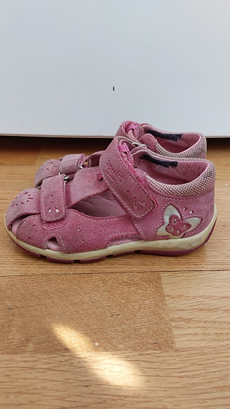 Superfit sandaalit 25