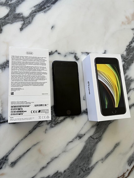 Apple iPhone SE (2-3 gen) älypuhelin 64 GB musta
