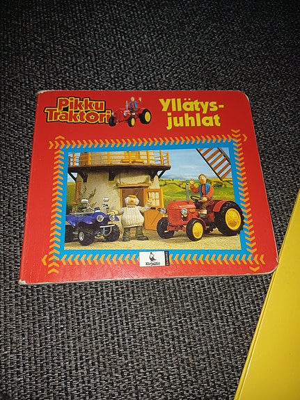 Pikku traktori yllätysjuhlat kirja