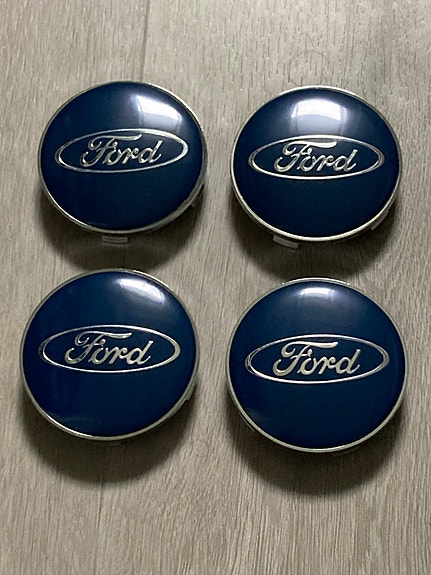 Keskilätkät Ford vanteisiin 68mm
