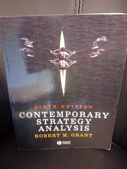 Contemporary Strategy Analysis -liiketoiminnan ja taloustieteen oppikirja
