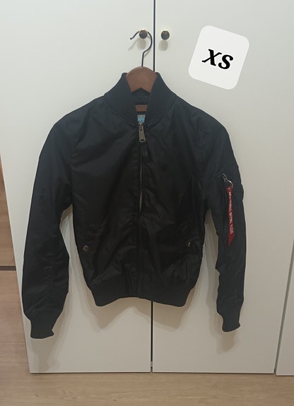 Alpha Industries musta takki xs