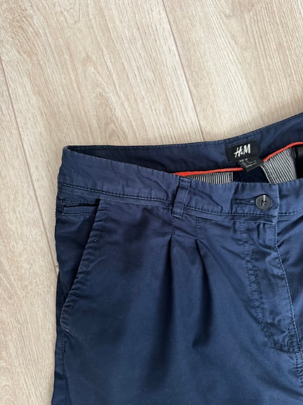 Naisten shortsit