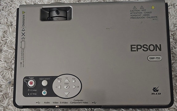 Epson EMP-755 videotykki